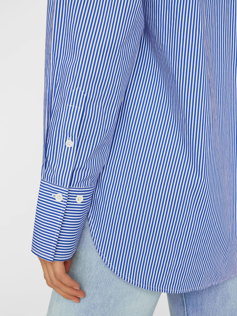 shirt button view